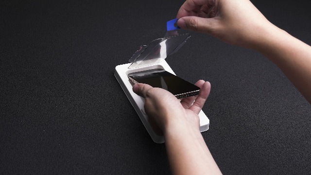 Amazon | CASETiFY iPhone 16 Pro Max インパクト ブルーライトカット